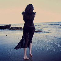 48张氛围感海边女生QQ头像合集 意境感拉满