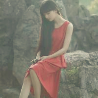 微信用的清新红裙女生头像 一共6张图