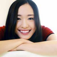 23张温暖笑脸女生头像 阳光温柔的女生头像合集