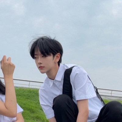 学生专属一左一右真人情侣头像（10张）更新啦