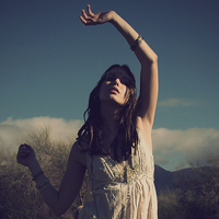 48张氛围感拉满！清新孤独感的欧美女生QQ头像合集