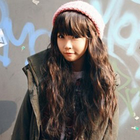 48张简约好看的QQ女生卷发头像合集