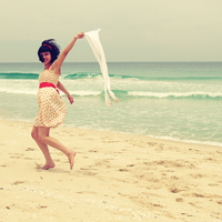 48张氛围感海边女生QQ头像合集 意境感拉满