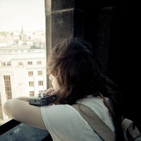 拿相机的清新女生头像合集，48张唯美氛围感头像直接用