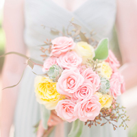 手捧花女生微信头像合集 36张唯美氛围感头像任你选