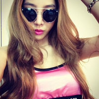 47张高清霸气欧美红唇女生头像合集，氛围感拉满