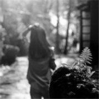 57张女生意境黑白QQ头像合集