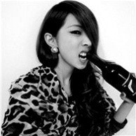 20张伤感喝酒女生头像 氛围感拉满的唯美头像合集