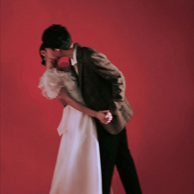 6张超浪漫仙系结婚情头 适配情侣用的温馨头像