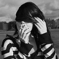 超拽霸气！47张叼烟女生头像合集