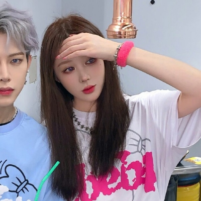 抖音INS真人情侣头像颜值超高！一共12张高清图