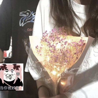 14组真人不露脸情侣头像 一对两张安排上了