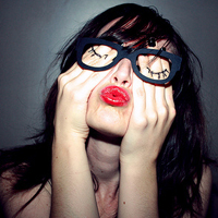 47张高清霸气欧美红唇女生头像合集，氛围感拉满