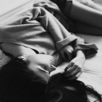 48张带回忆感的伤感女生头像合集