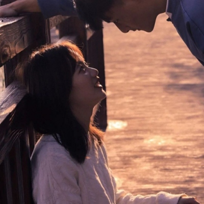 16张氛围感拉满的真人情侣头像