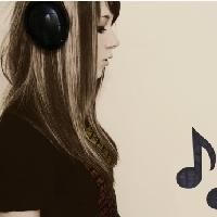 59张超好看的戴耳机女生听音乐QQ头像