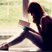 32张氛围感拉满！伤感蹲姿抱膝女生头像合集