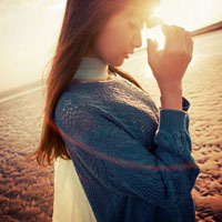 48张清新意境风QQ女生头像 氛围感拉满的小众女头