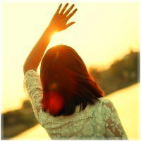 女生仰望天空的清新头像合集 28张好看的唯美女生头像