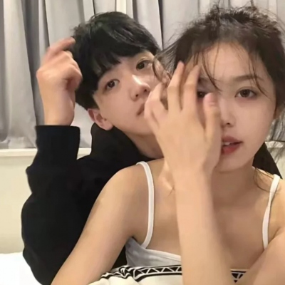 超甜真人情侣头像合集 一共10张