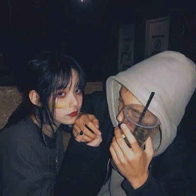 10组超耐看真人情侣头像 潮流氛围感拉满