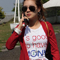 48张戴墨镜的时尚女生头像 适配QQ超有氛围感