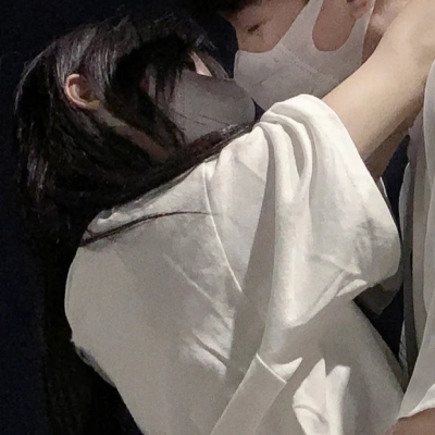 氛围感拉满！10组高级感真人情侣头像甜到心坎里