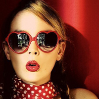 47张高清霸气欧美红唇女生头像合集，氛围感拉满