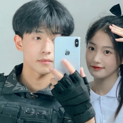 珍藏版稀有好看真人情头合集 12张优质情侣头像分享