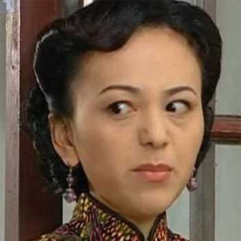 雪姨白眼表情包合集来了，斗图必备