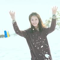 16张飘雪氛围感女生头像 清冷气质雪景美人头像合集