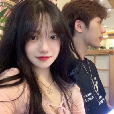 微信情侣头像双人超甜真人一男一女 12组甜系真人情头上新啦