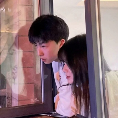 14组真人青春情侣头像 两人一对直接用