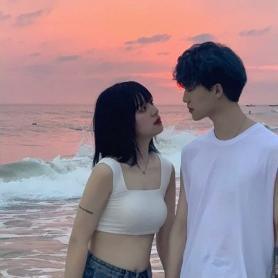 16张氛围感拉满的真人情侣头像