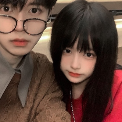 12组真人甜蜜情侣头像 一男一女两张一套