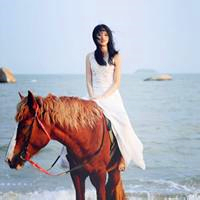 女生骑马的唯美微信头像合集 19张好看的女生骑马头像