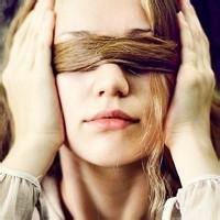 37张清新蒙眼女生唯美头像 氛围感拉满