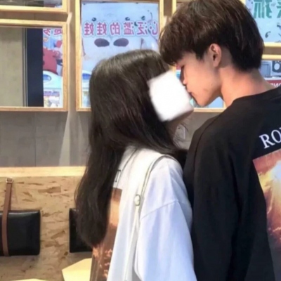 12张超甜真人双人情侣头像，亲密感拉满！