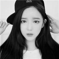 30张超绝女生唯美黑白头像 适配QQ的氛围感头像合集