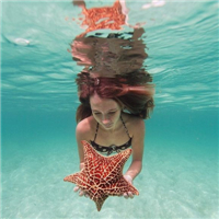 水下氛围感女生头像合集 22张唯美氛围感水下女生头像分享