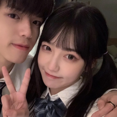 12组真人甜蜜情侣头像 一男一女两张一套