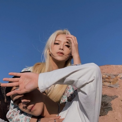 18组真人复古风情侣头像 氛围感拉满