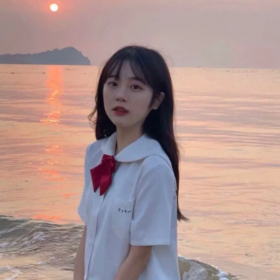 学生党专属！14张低调不显眼的真人情侣头像合集