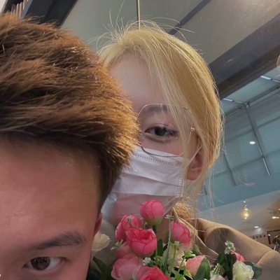 10组超甜真人情侣头像 一对两张分开版