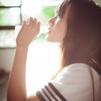 38张伤感又治愈的QQ女生头像 把难过揉进温柔氛围感里