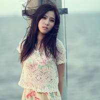 47张清新感拉满的碎花裙女生QQ头像