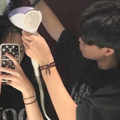 12张超甜真人双人情侣头像，亲密感拉满！