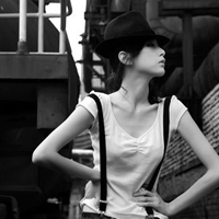 48张清纯穿背心女生头像合集 拿来当头像刚好