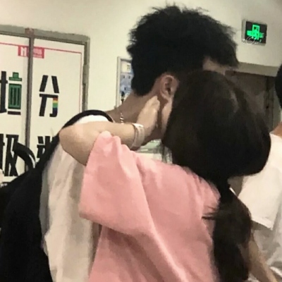 14张超甜真人情侣头像，氛围感直接拉满