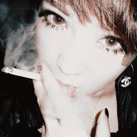 超拽霸气！47张叼烟女生头像合集